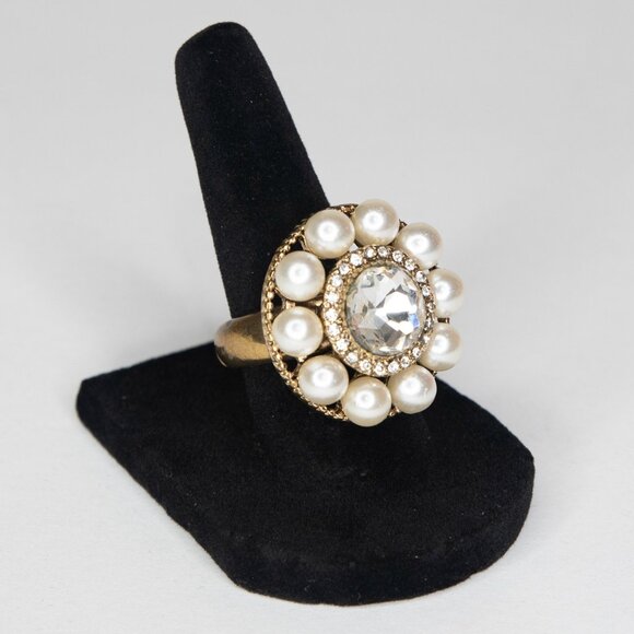 Adjustable Band Fashion Ring Size 6.5 Faux Diamonds Faux Pearls Faux Gold Band - Picture 6 of 15